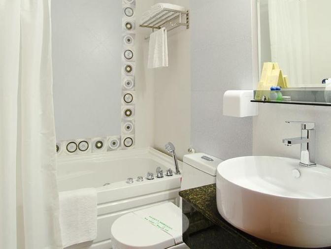 Anh Minh Hotel Hô Chi Minh-Ville Extérieur photo